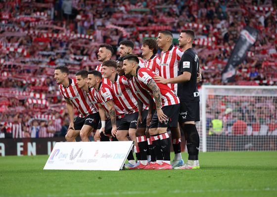 La afición del Athletic da la sorpresa
