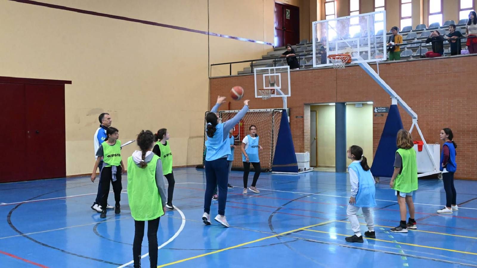 La temporada de baloncesto de  la Zona IV de los Juegos Deportivos Provinciales 2025 llega a su fin