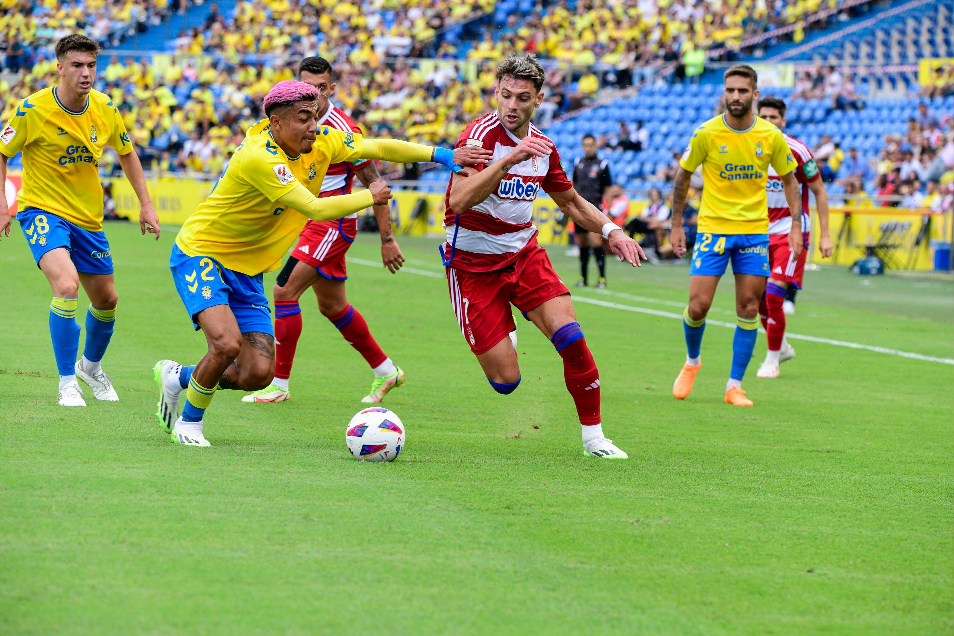 Alineaciones Granada - Las Palmas: Alineación posible de Granada y Las Palmas en el partido de hoy de LaLiga EA Sports