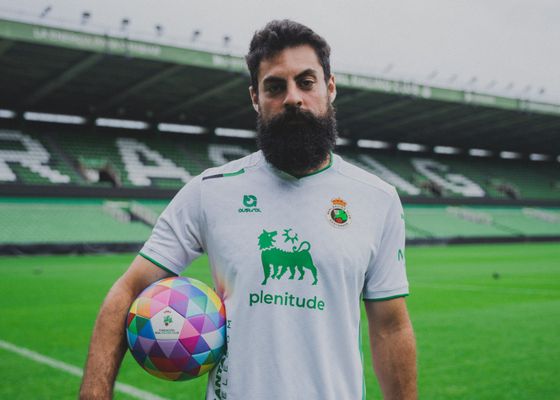 Villalibre se pronuncia sobre el cambio entre el Racing de Santander y el Alavés