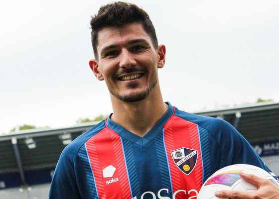 Loureiro, claro con el Huesca