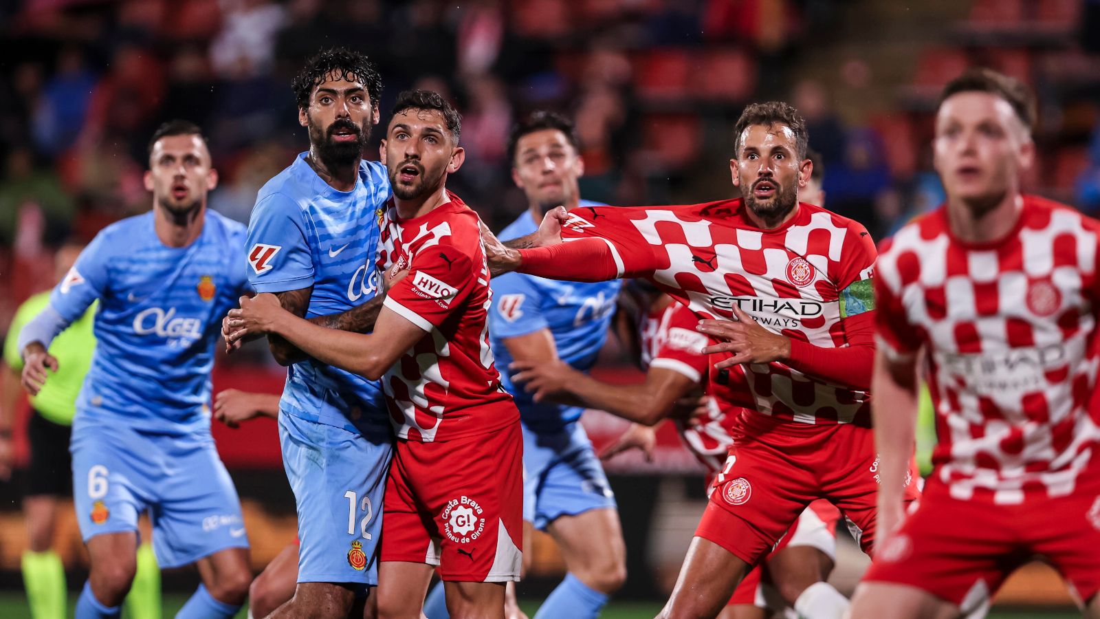 Girona - Mallorca: alineaciones confirmadas, horario y donde ver hoy en tv el partido de la Liga Ea Sports