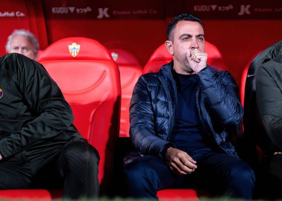 Se calienta el caso Xavi: horas cruciales en Barcelona