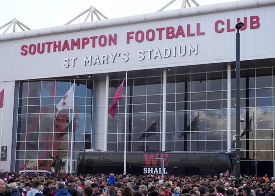 Escándalo en Inglaterra: el Southampton es expulsado de los playoffs de ascenso a la Premier League por espionaje