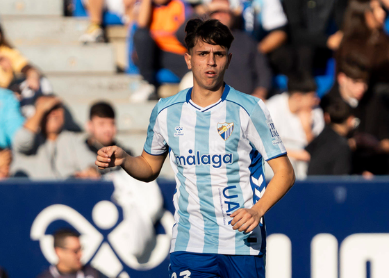 La explosión del Málaga trae que clubes de Primera se fijen en Izan Merino