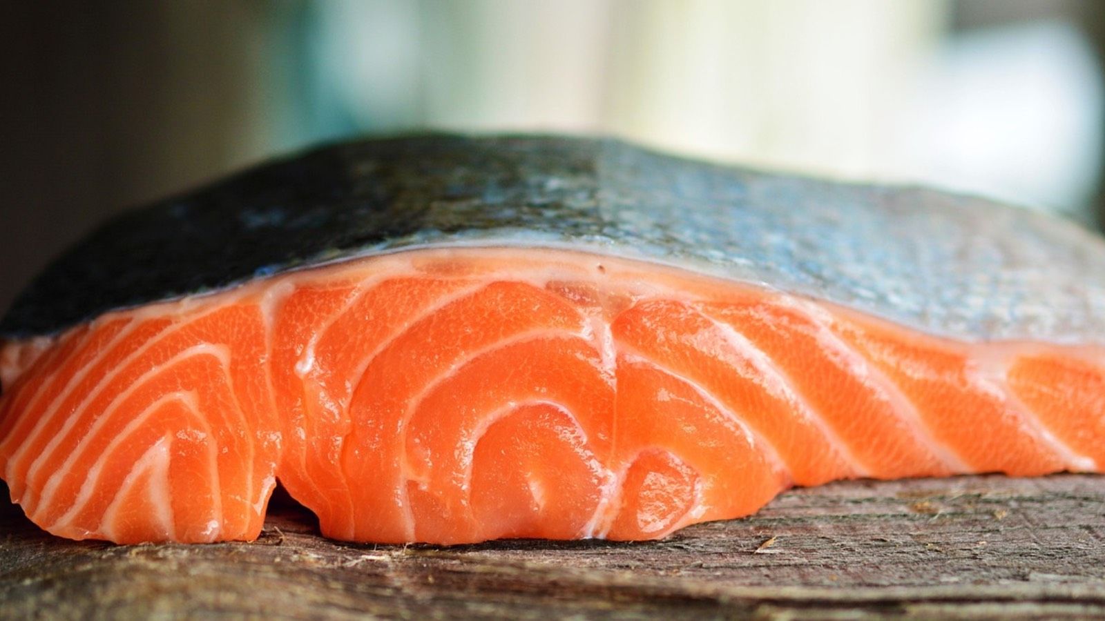 El pescado mucho más barato y sano que el salmón o la merluza que nadie conoce y los pescaderos recomiendan