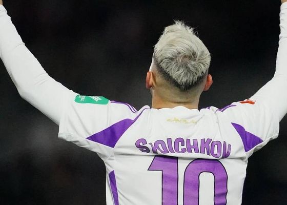 Negociación abierta para la venta de Stoichkov