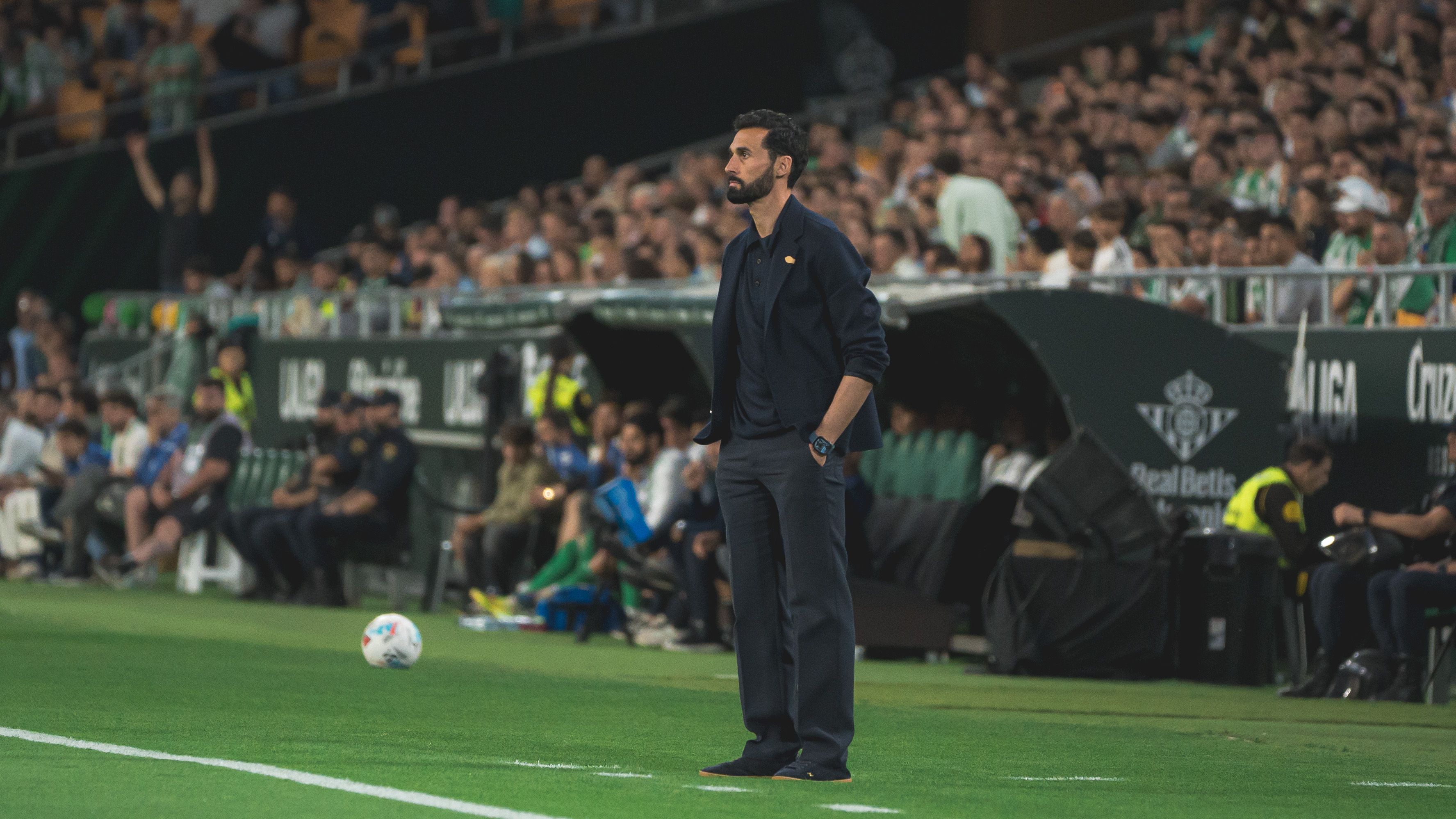 Arbeloa, sobre la posible falta de Antony antes del 1-1: "Hay que entender un poco de fútbol, cosa que..."
