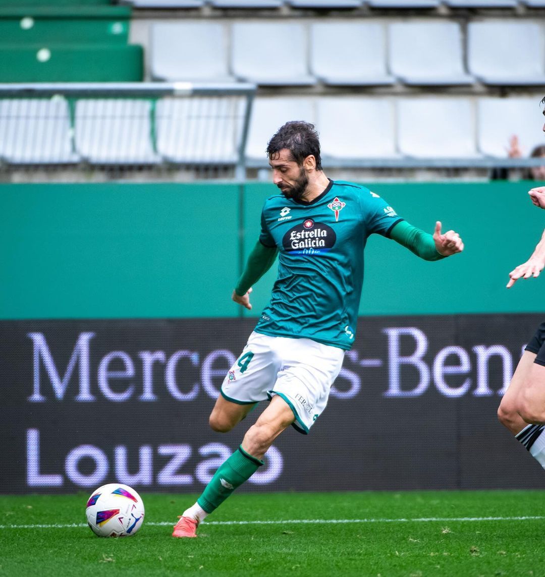 Álvaro Vadillo: "Entreno al máximo y los ratos que me toque jugar lo doy todo"