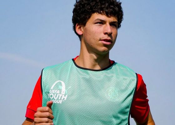 El Girona ’ata’ a su joya