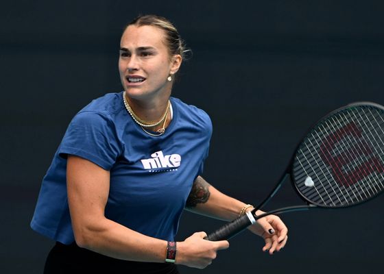 Sabalenka no elude el enfrentamiento directo: "Su comentario fue ridículo; es triste comprobar que solo les importa vender"