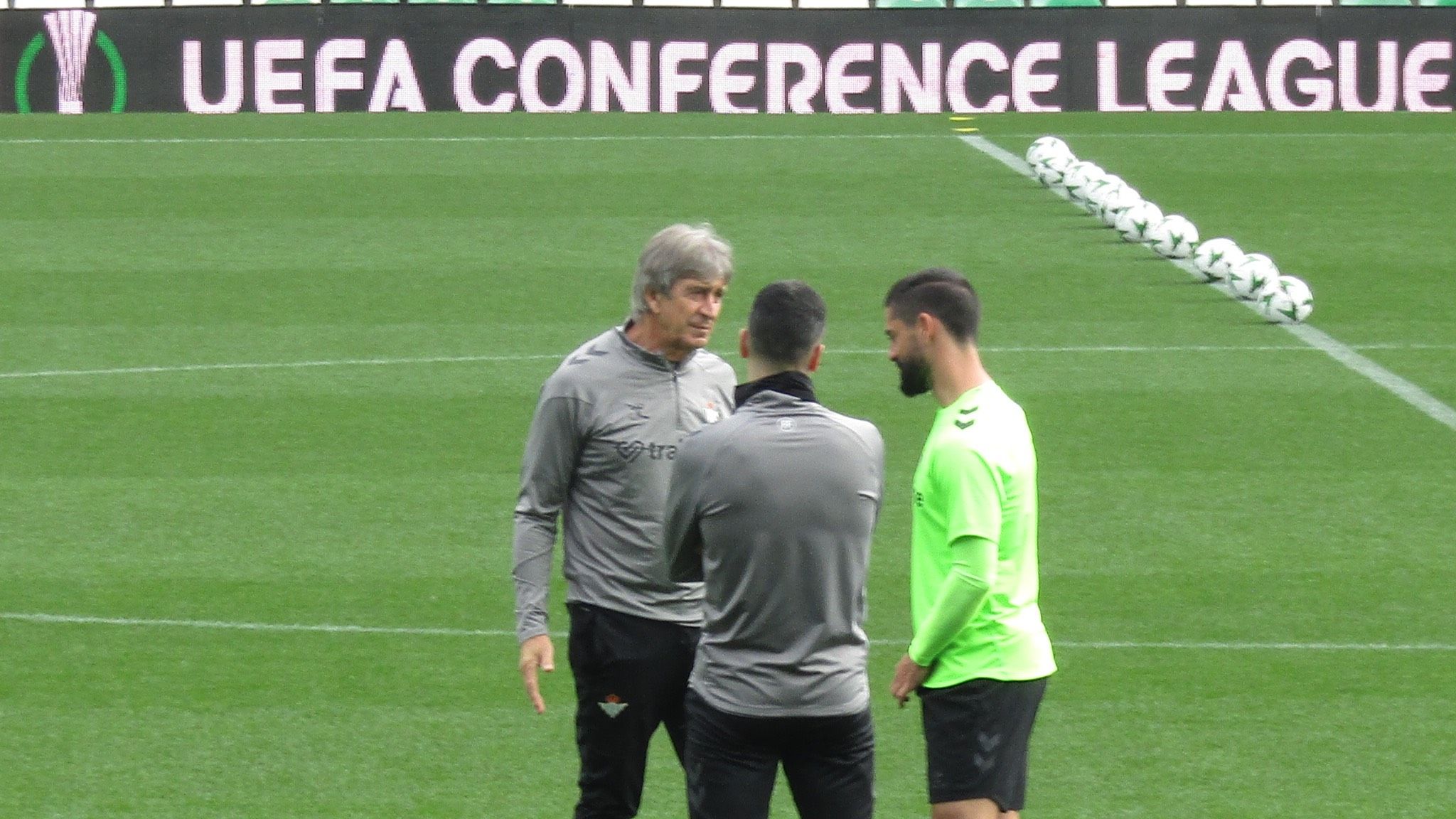 Las ganas de Isco y Ruibal, la alegría de Pellegrini y siete ausencias para Europa en el Real Betis