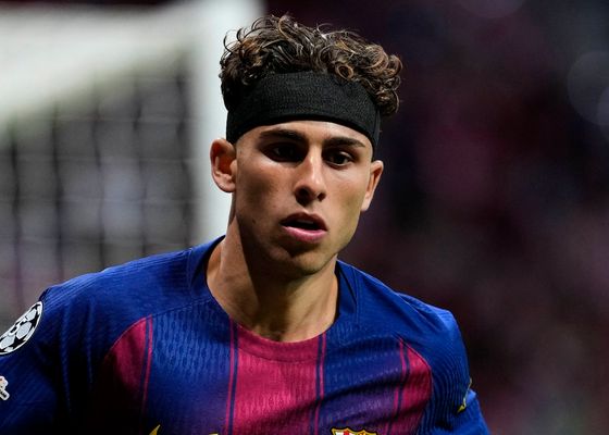 El Barcelona opta por la prudencia con Fermín López