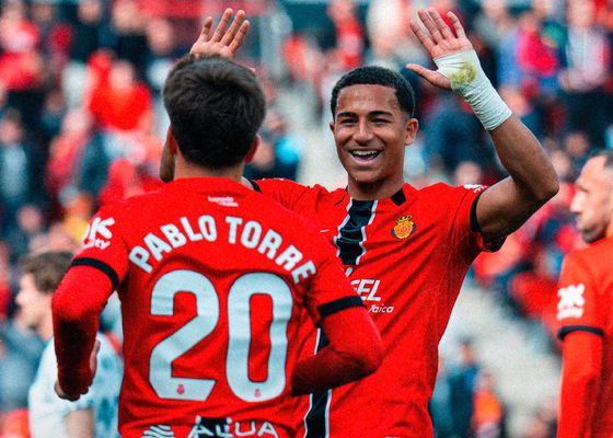 Mallorca 2-1 Espanyol: Heroica remontada del Mallorca para salir del descenso