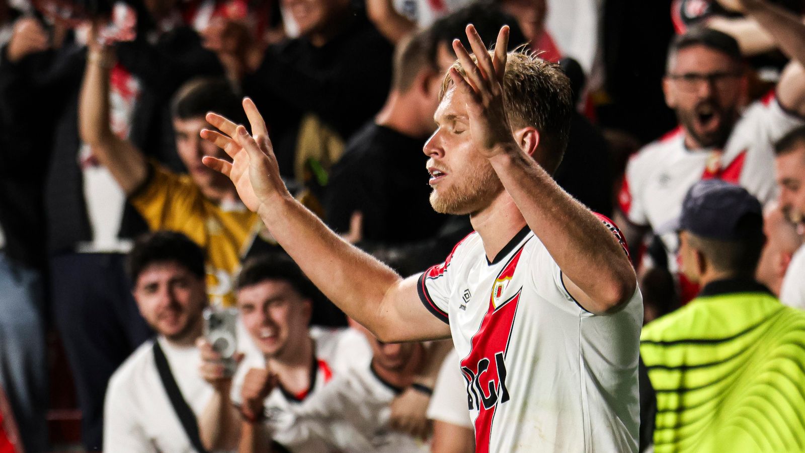 Rayo Vallecano 1-0 Estrasburgo: Alemao ilusiona a Vallecas con una final de Conference League