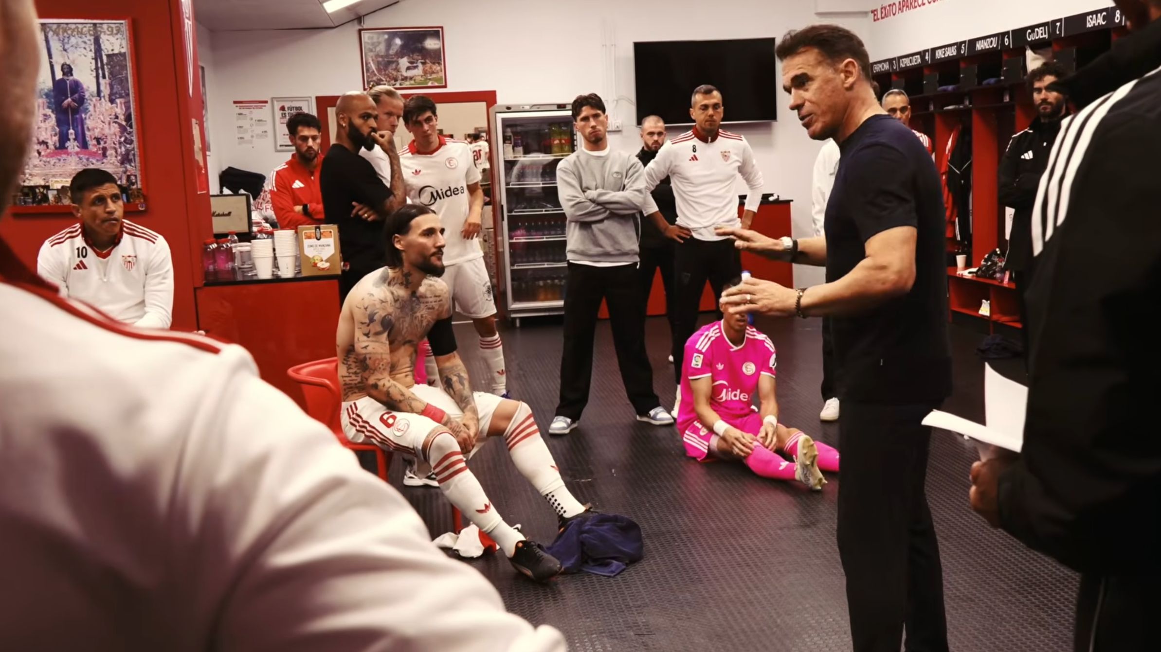 El enfado de García Plaza al descanso pese al 2-1: "Os quiero matar..."