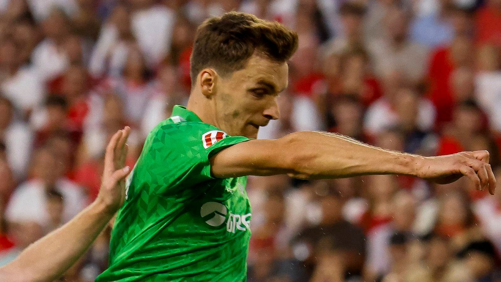 "Llorente se equivoca dos veces, con el penalti y las declaraciones"