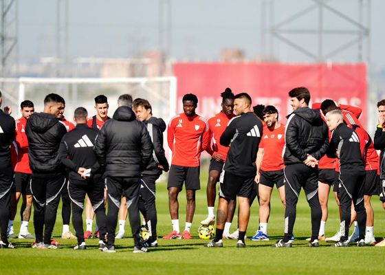 El vestuario del Sevilla FC se vuelca con Matías Almeyda: "Nos dejas marcados para siempre"