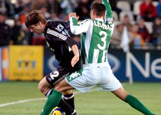 Lembo zanja el debate entre Serra Ferrer y Pellegrini: "Es el entrenador más importante de la historia del Betis"