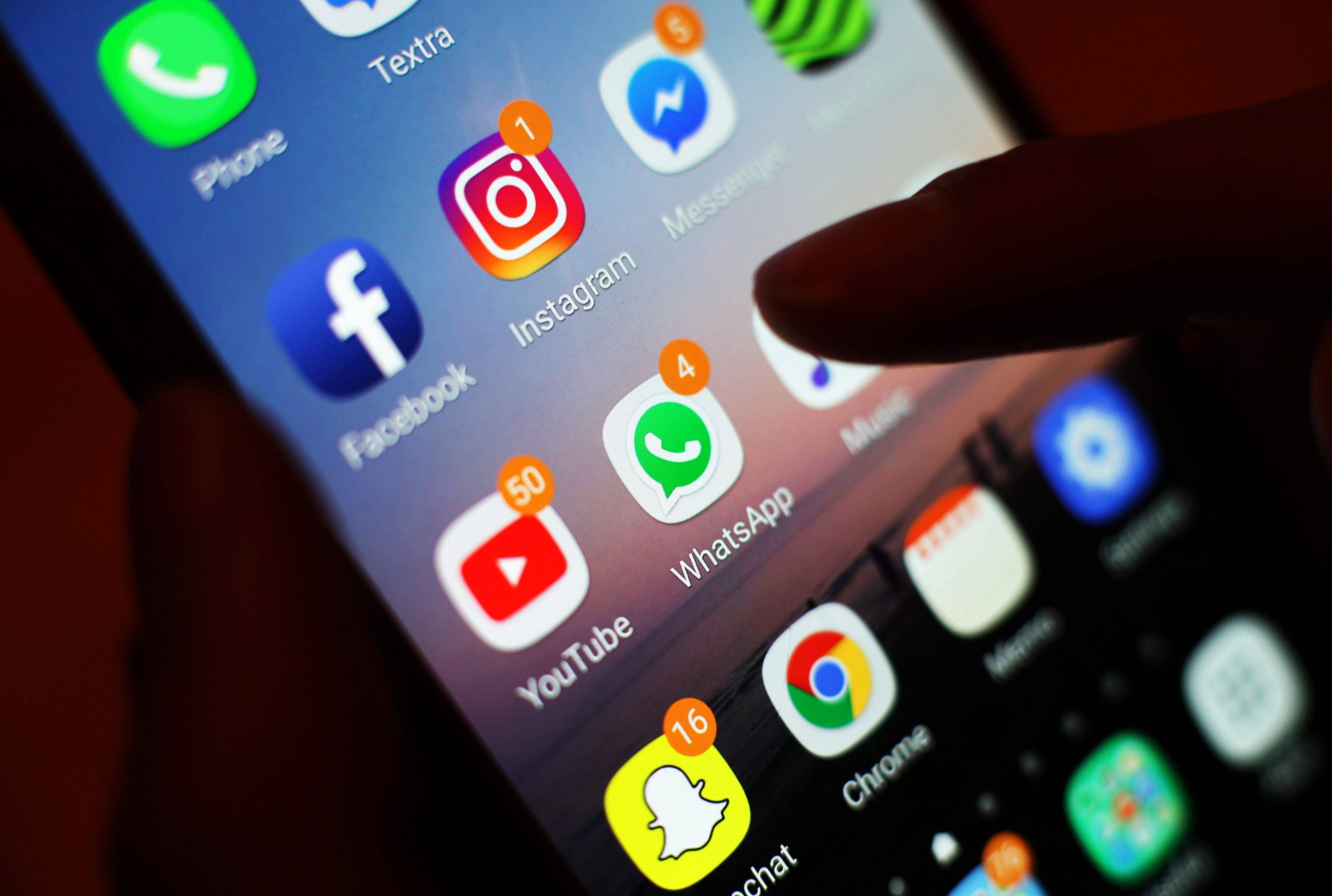 El sencillo truco para ahorrar batería en el móvil según un experto en tecnología
