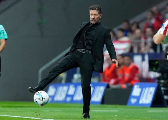 Tres bajas y un alta para Simeone en el derbi