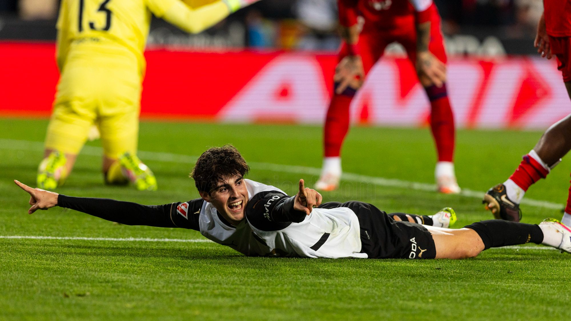 Valencia 1-0 Sevilla: Dolores sin fin que exigen una cura drástica