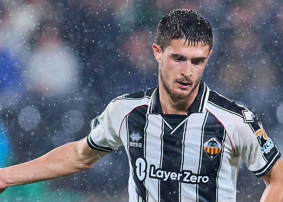 Beñat Gerenabarrena, cedido por el Athletic, cauteloso sobre su regreso: "Lo que venga en el futuro ya se verá porque el fútbol cambia mucho"