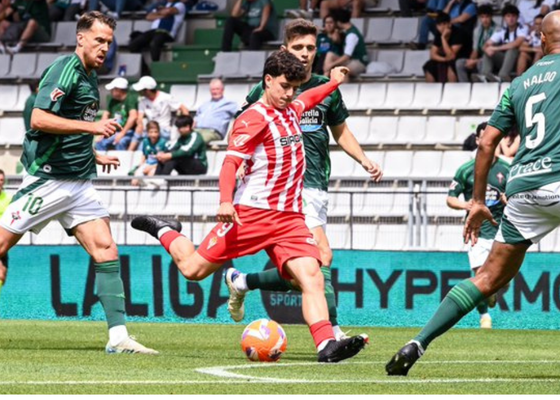 Racing de Ferrol 0-2 Sporting de Gijón: victoria descafeinada para Asturias