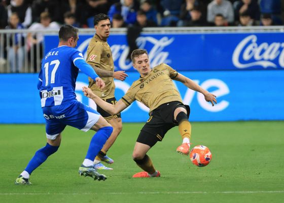 Alavés 1-0 Real Sociedad: Tenaglia saca al Glorioso del descenso