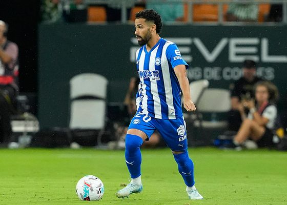 Calebe desvela detalles sobre su llegada al Alavés: "El 'Chacho' se puso en contacto en conmigo"