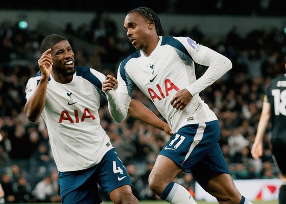 El Tottenham se asoma al abismo: una final ante el Everton para evitar un descenso histórico