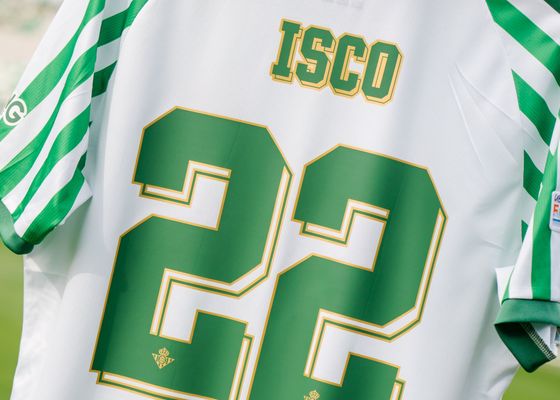 Tres años después, un detalle tan oportuno como talismán