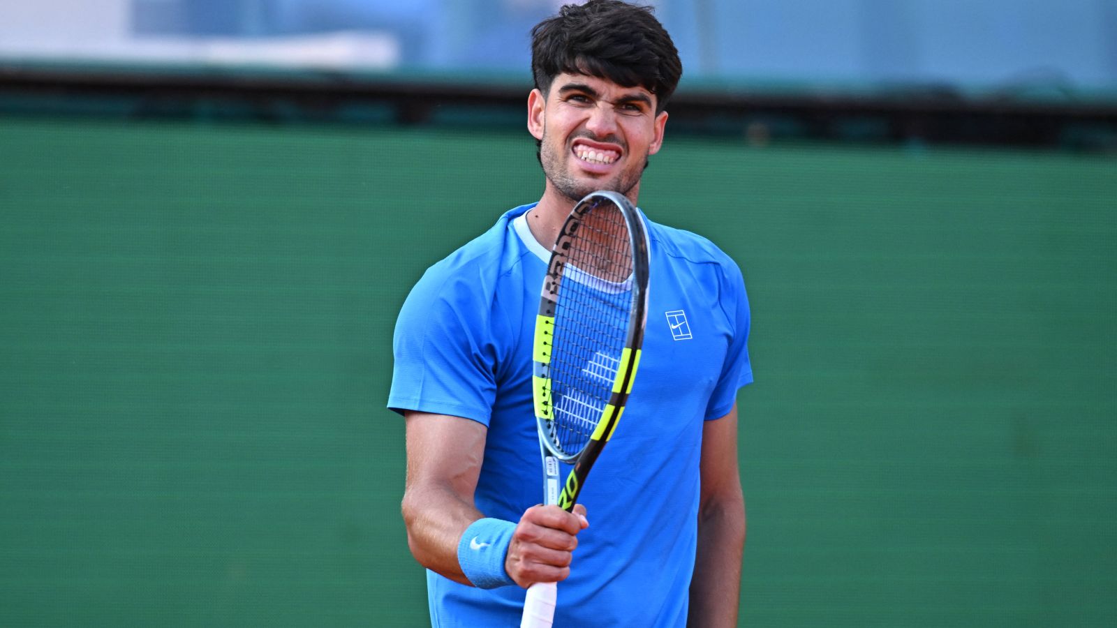 Carlos Alcaraz se pone a 300 y se niega a soltar el trono del número uno del mundo en Montecarlo