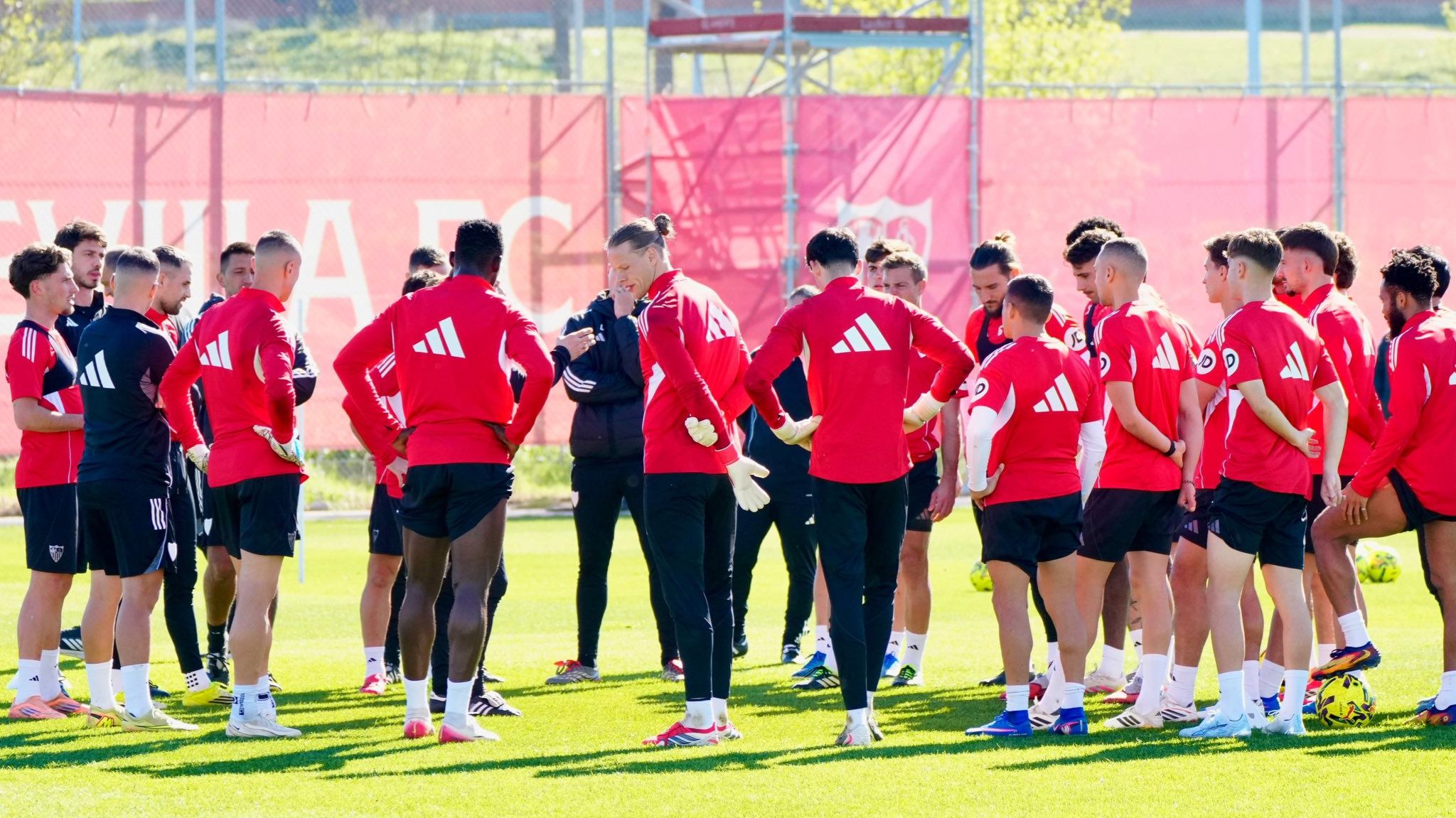 Lista de 23 de Almeyda ante el Getafe, con dos bajas y una novedad esperada