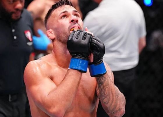 Hecher Sosa forma el lío y se gana estar en la UFC al lado de Topuria 