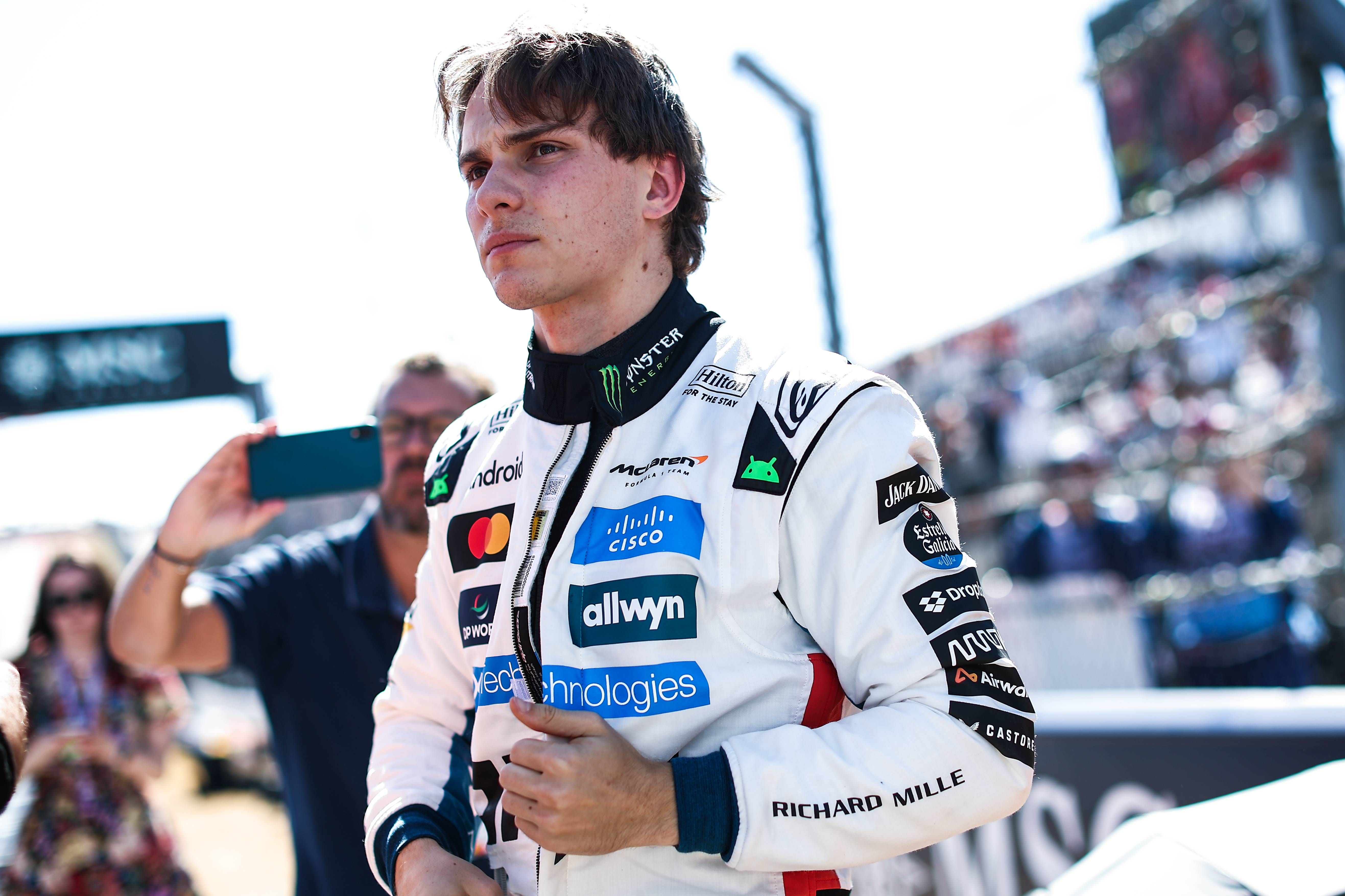 Piastri no sucumbe ante Verstappen: "He estado en luchas por campeonatos más ajustadas"