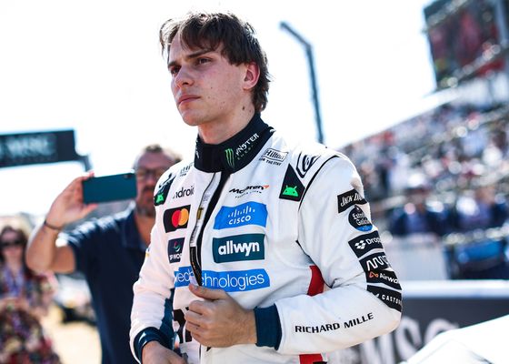 Piastri no sucumbe ante Verstappen: "He estado en luchas por campeonatos más ajustadas"