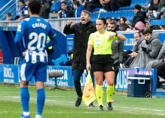 La rajada de Coudet tras la derrota del Alavés: "Nunca tuvimos errores tan groseros"