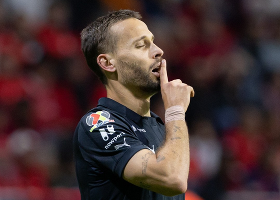 Apunta a la vuelta de Sergio Canales