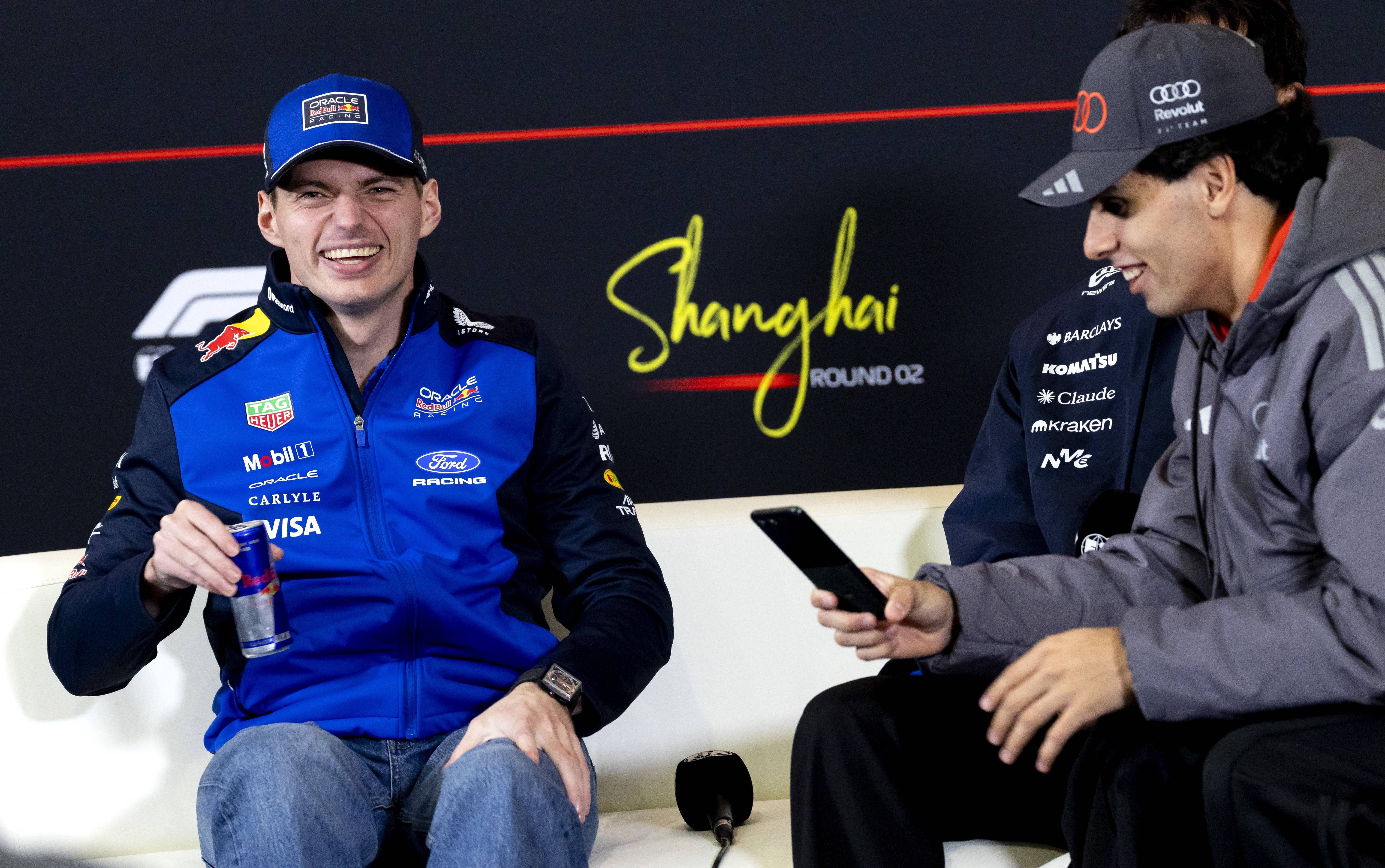 Verstappen ironiza con la nueva F1: ''Cambié el simulador por mi Nintendo Switch''
