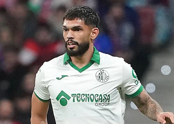 El seleccionador de Paraguay calienta la salida de Alderete: "Quiere dar un salto importante, ya sea en Inglaterra o en otro club de Europa"