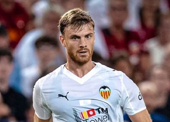 Lucas Beltrán se estrena de cara a puerta con el Valencia: "Por suerte me saqué esa mochila"