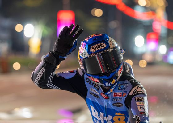 Álex Márquez marca el paso en Burinam y Marc resurge tras dos caídas
