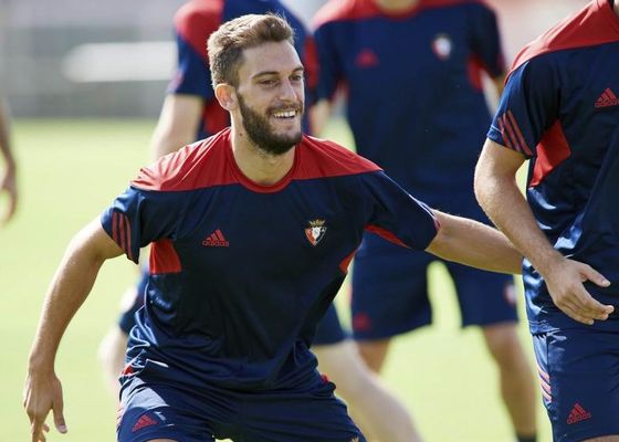 Roberto Torres, ex de Osasuna, 'pasa' de la Kings League y ficha por un nuevo equipo