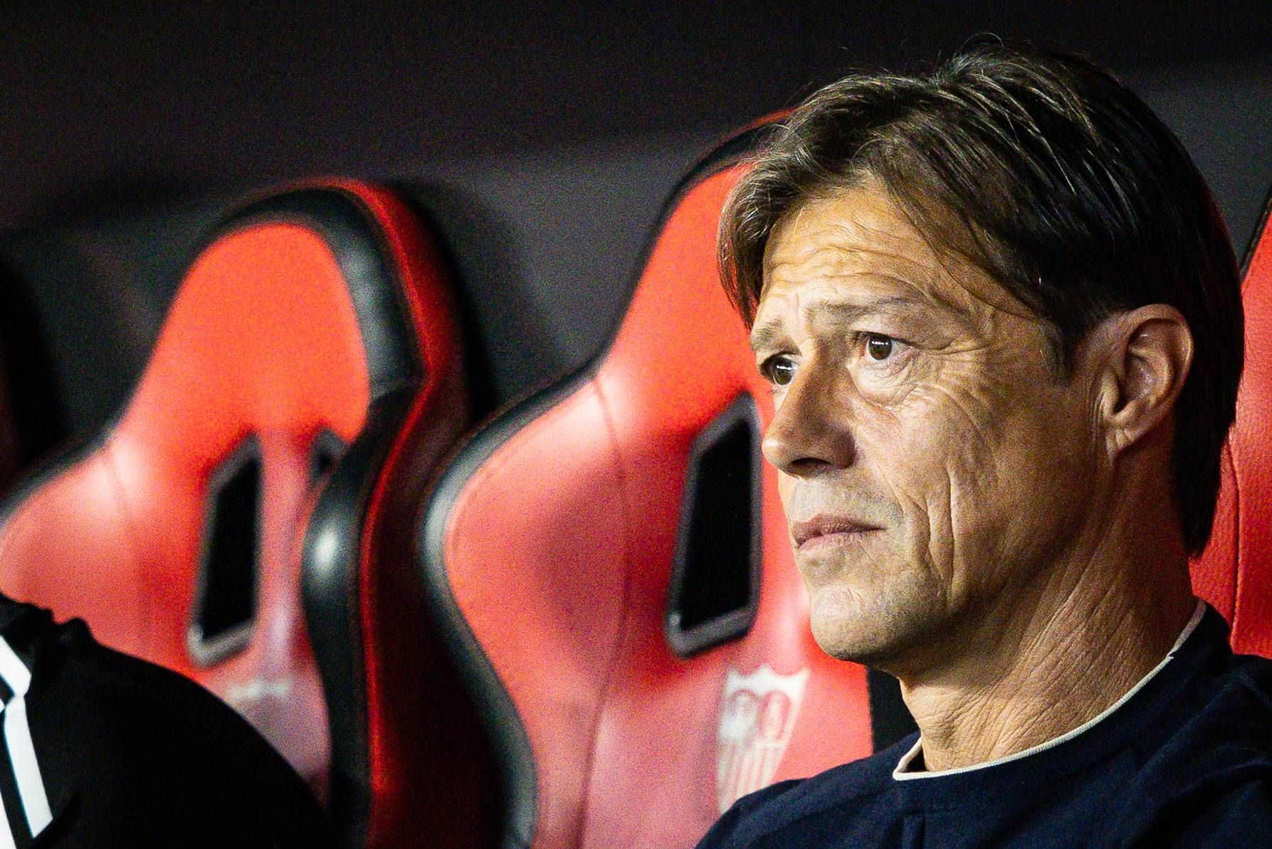 Almeyda, sobre la lesión de Azpilicueta, la evolución de Oso, las salidas de Adams y Ejuke y el mercado de enero: "Hablo mucho con Antonio Cordón"