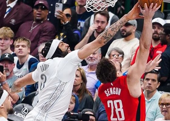 Dallas Mavericks pone condiciones al traspaso de Anthony Davis