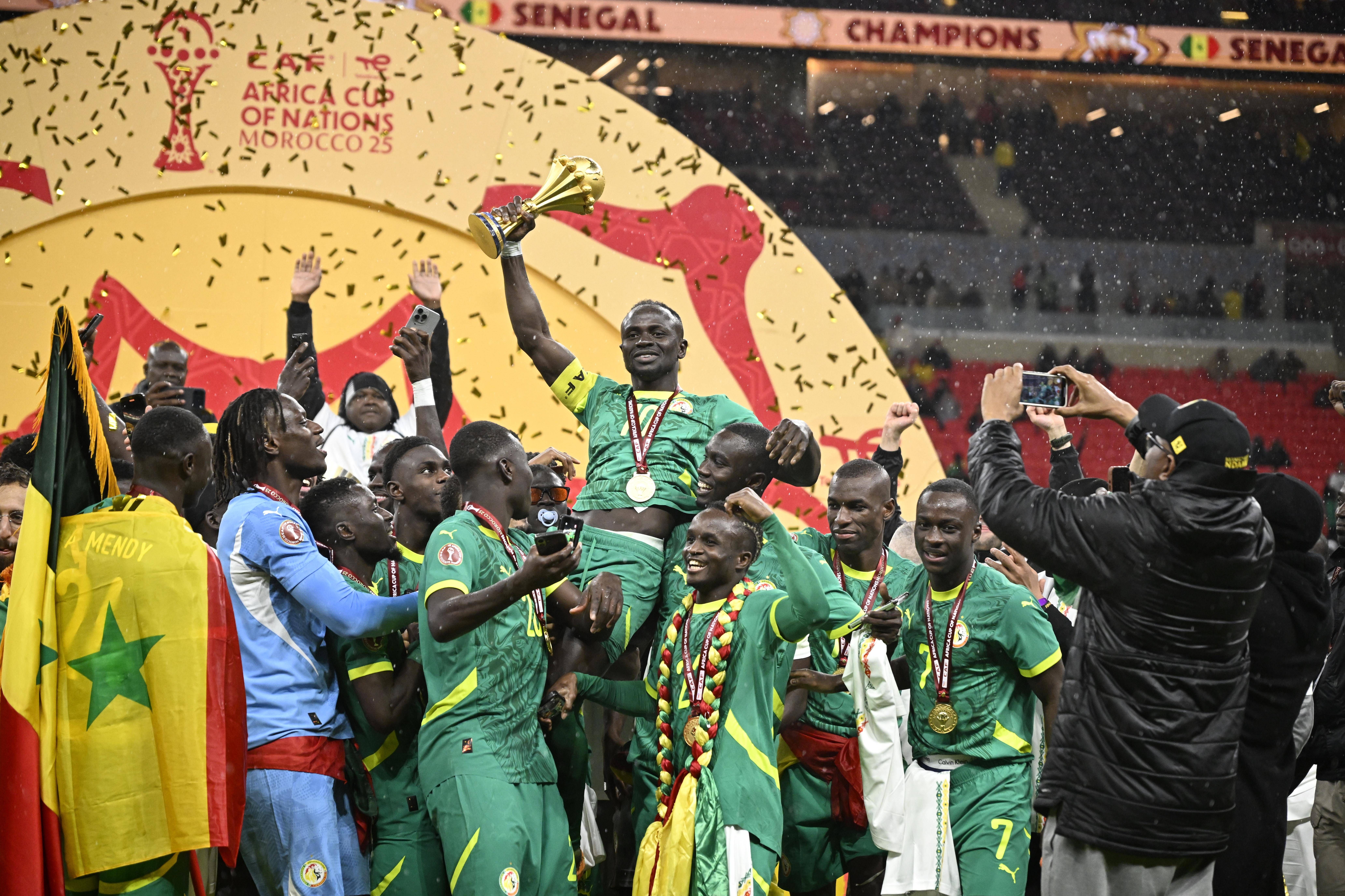 Senegal estalla contra la CAF tras otorgarle la Copa África a Marruecos: ira, incredulidad y denuncias de injusticia de sus jugadores