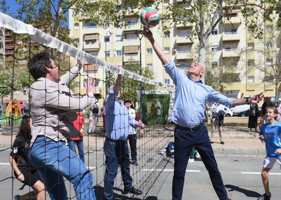 El alcalde de Sevilla respalda la iniciativa Calle Deporte en los distritos Sur y Macarena 