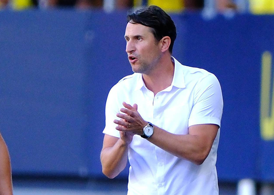 Beñat San José habla de "estrés" en el Eibar