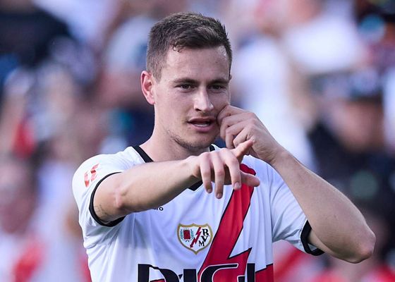 Lanzados para firmar a Jorge de Frutos